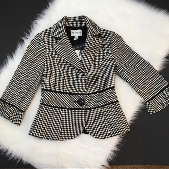 White House Black Market Jackets & Blazers - WHBM Houndstooth 3/4 Sleeve Blazer Size 2